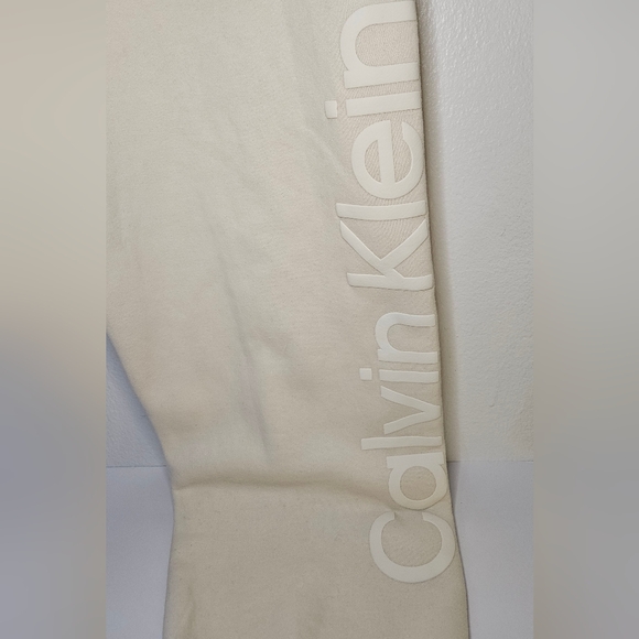 Sold - Picture 2 of 7